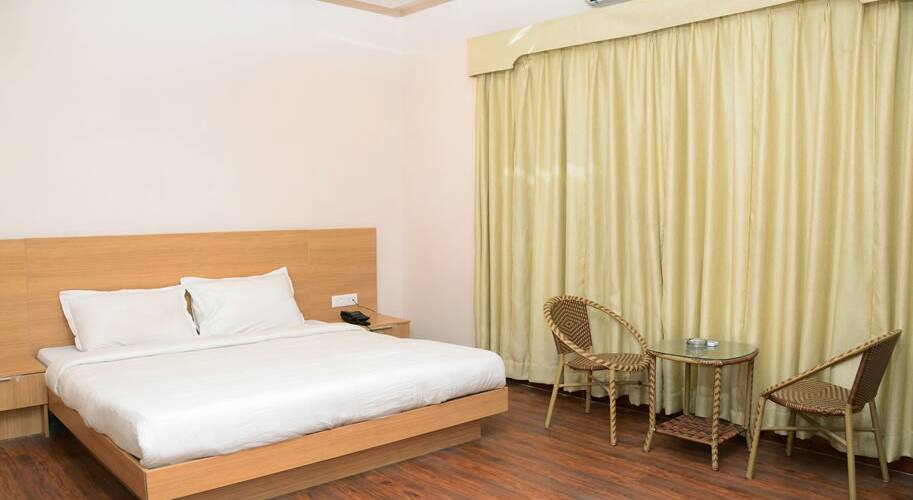 Hotel President Park & Serviced Apartment, Indore 4